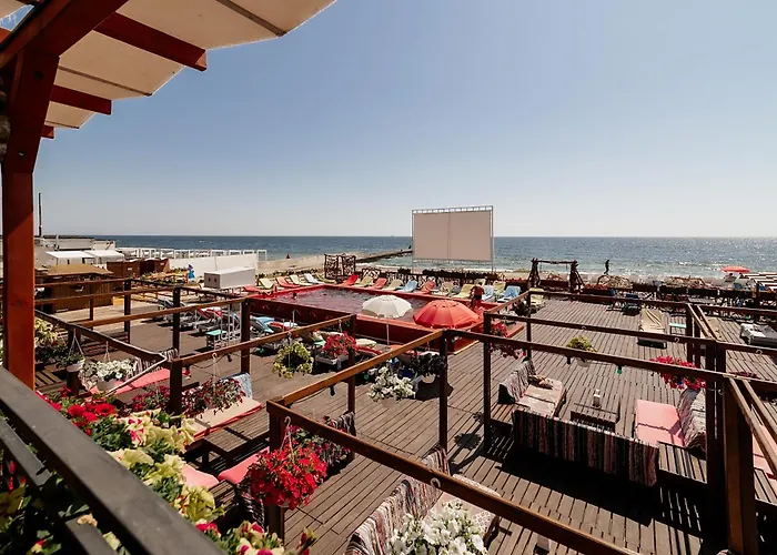 Club Marine Apart